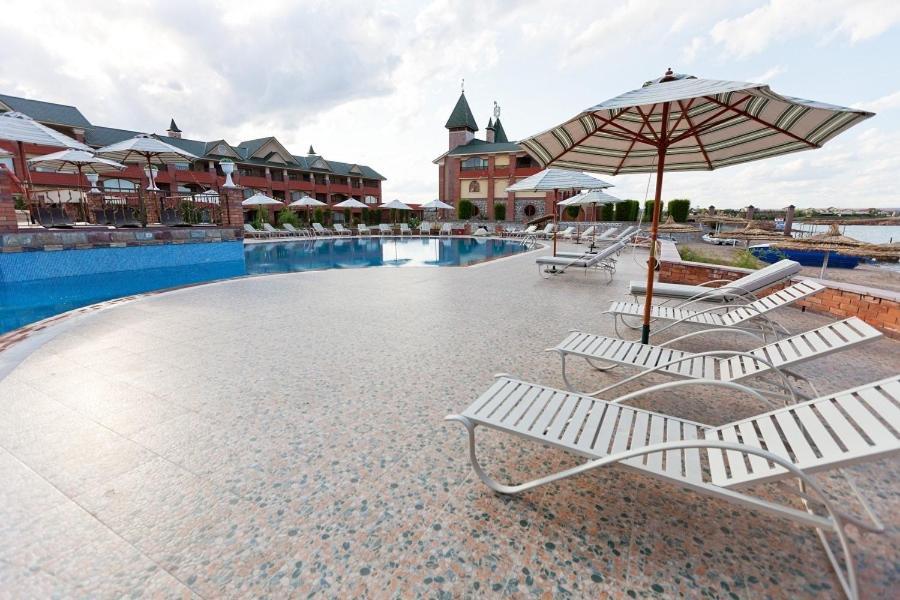 Morelux Boutique Hotel Kapchagay Buitenkant foto
