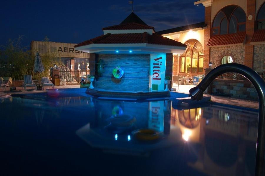 Morelux Boutique Hotel Kapchagay Buitenkant foto