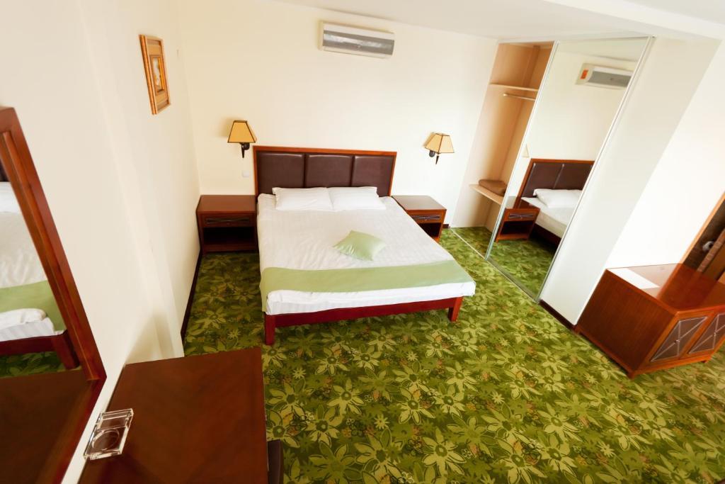 Morelux Boutique Hotel Kapchagay Kamer foto