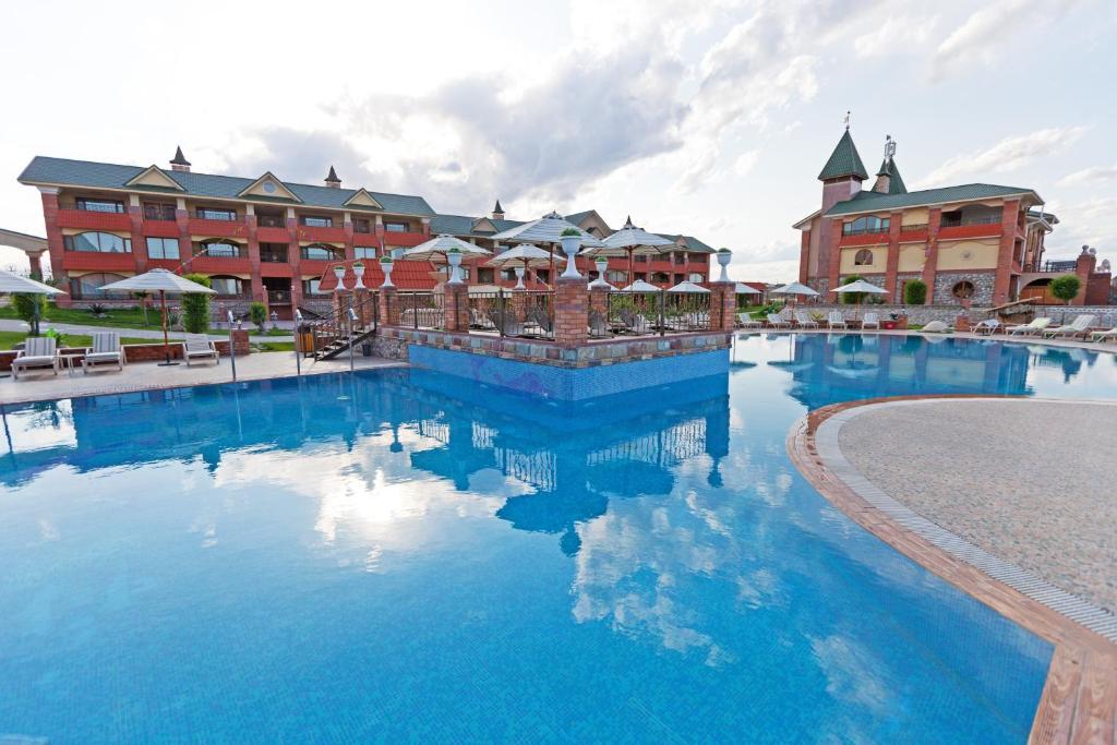 Morelux Boutique Hotel Kapchagay Buitenkant foto