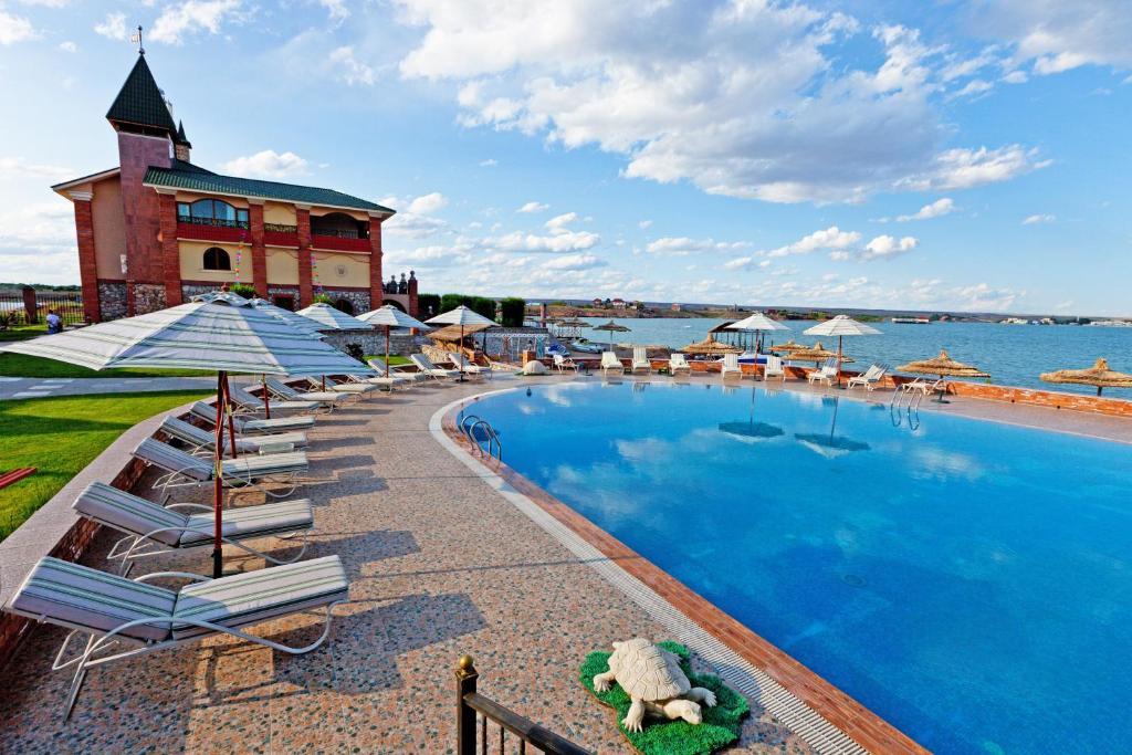 Morelux Boutique Hotel Kapchagay Buitenkant foto