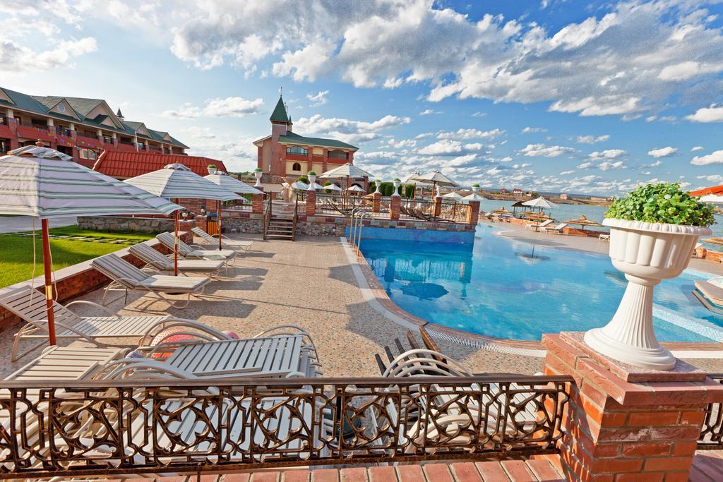 Morelux Boutique Hotel Kapchagay Buitenkant foto