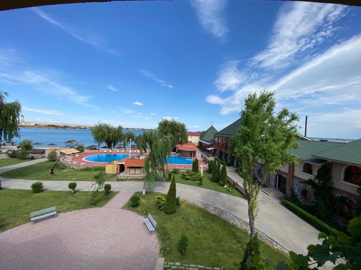 Morelux Boutique Hotel Kapchagay Buitenkant foto